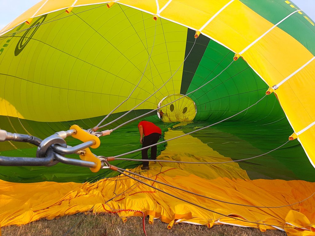 hot air balloon