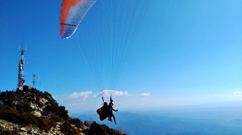 Paragliding tandem flight around Barcelona in February