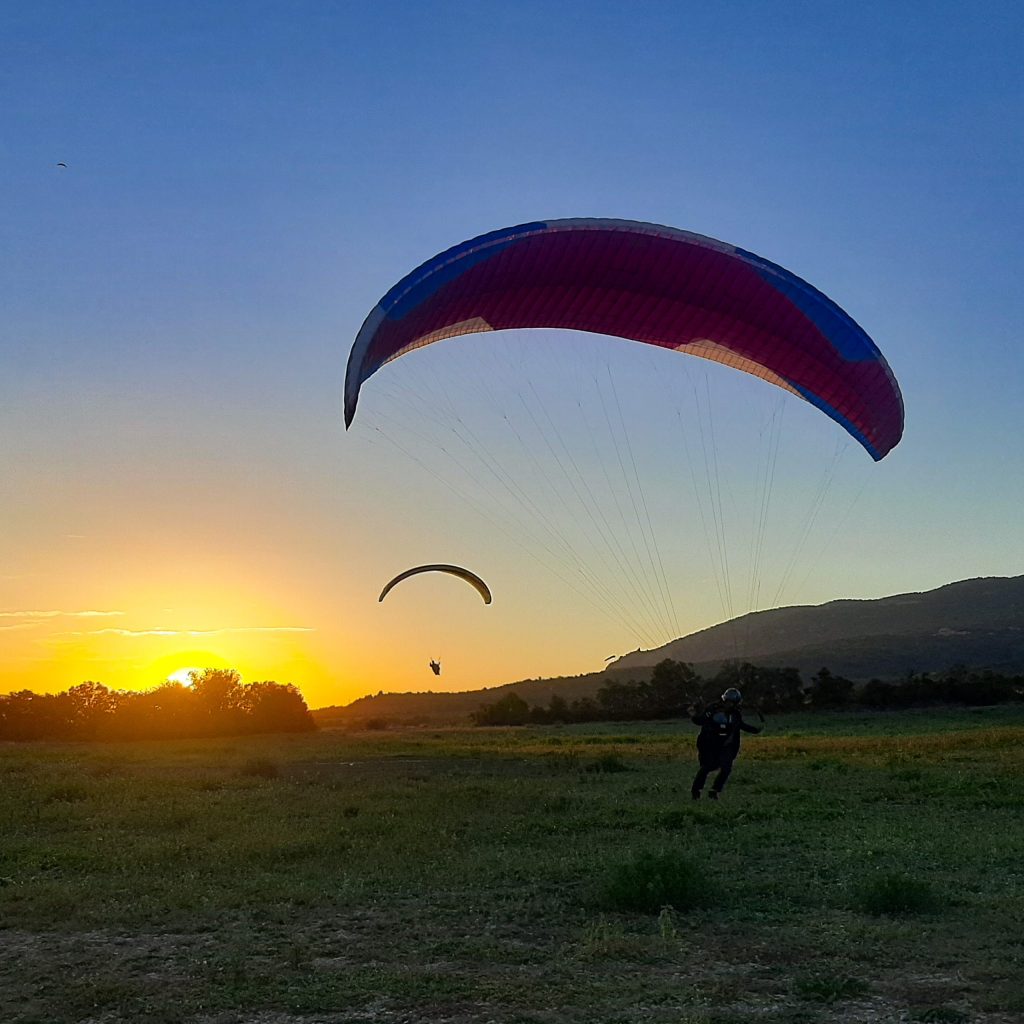 Paragliding in barcelona