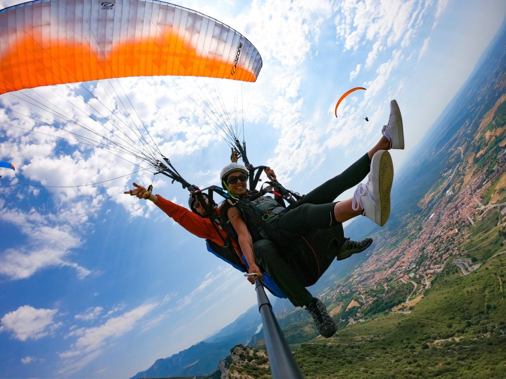 Paragliding tandem in Barcelona. Things to do. FlywithXirli