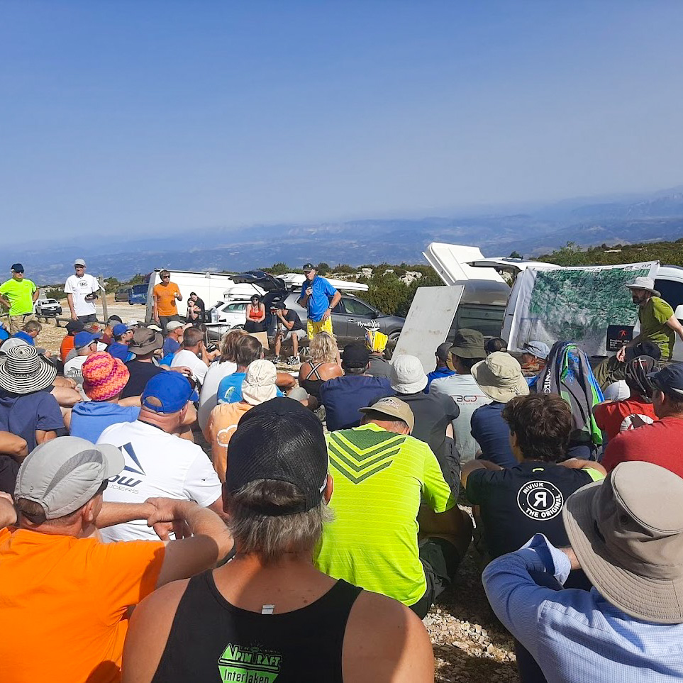 BRIEFING 7 Fly with Xirli is a member of the organization of the 34th British and Dutch Paragliding Championships