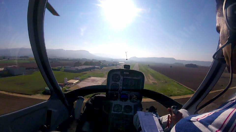 Be a helicopter pilot for a day Fly with Xirli 12