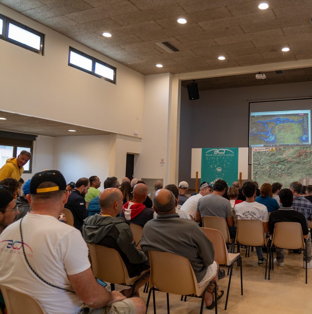 1 BRIEFING SRS Paragliding Championships 33