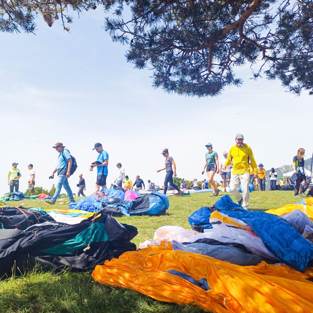 EQUIPMENT PREPARATION Paragliding Championships 13