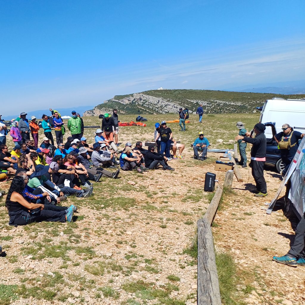 PARAGLIDING BRIEFING d