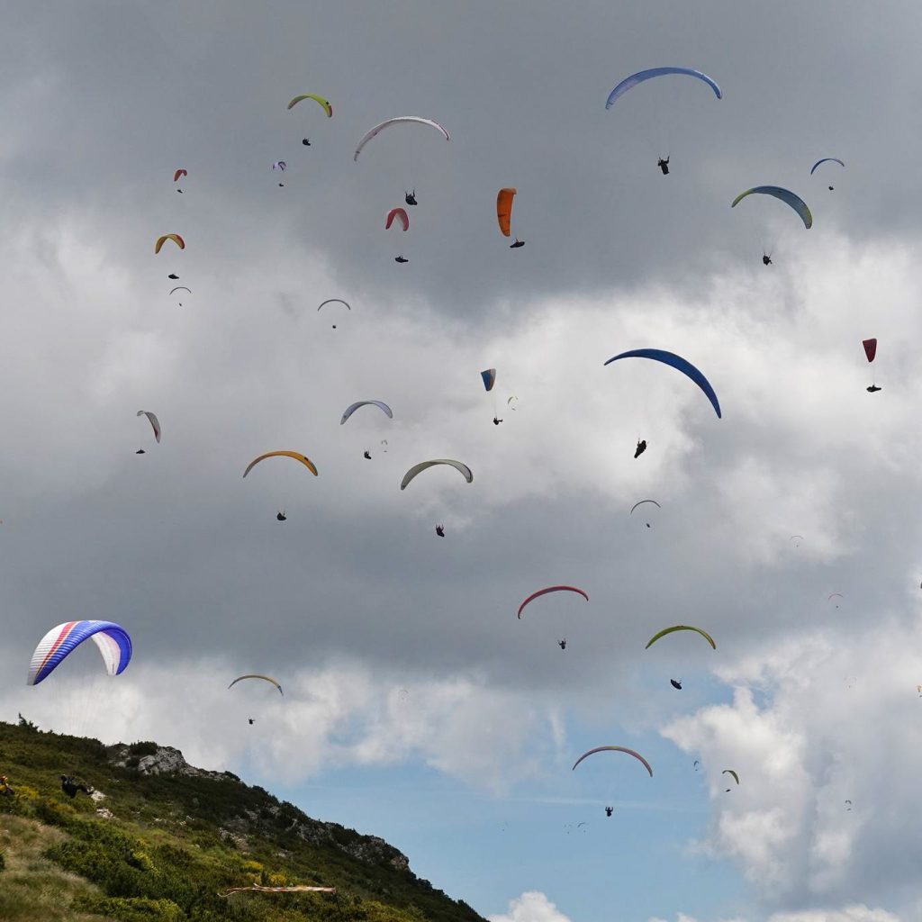 PARAGLIDING TASK IS OPEN c