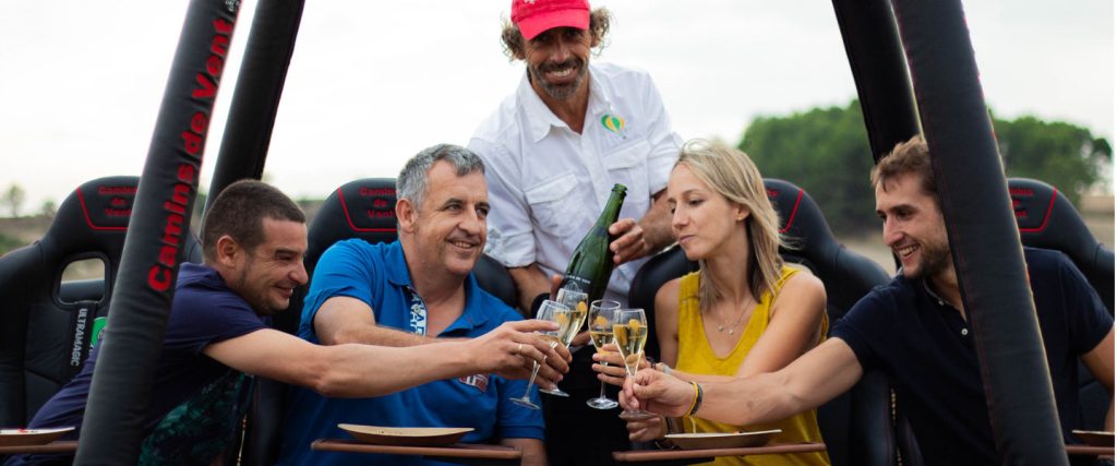 gastronomicballoonflight_cava_basket