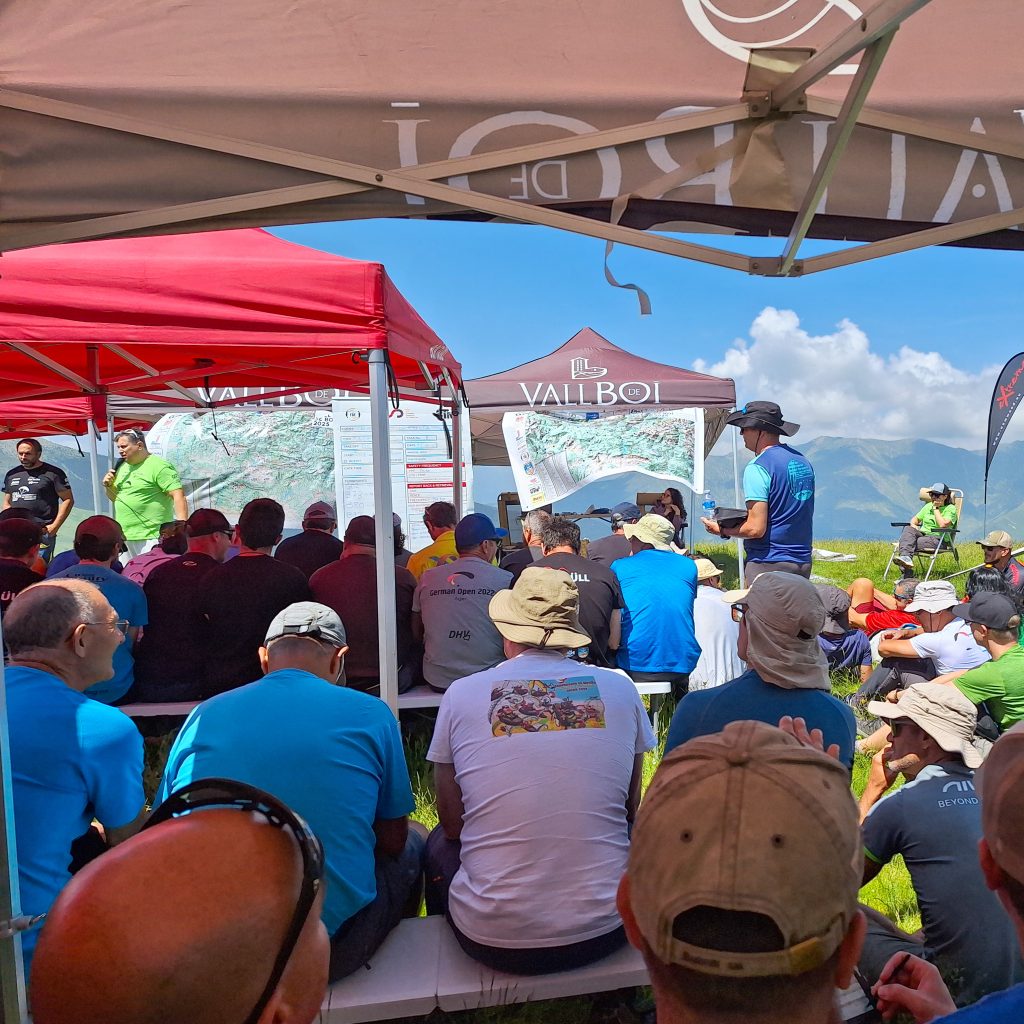 PARAGLIDING BRIEFING