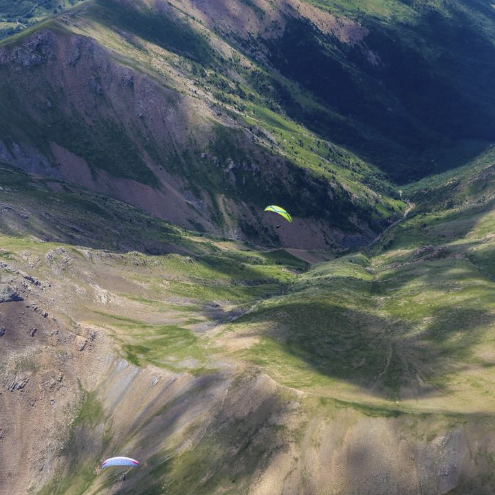 Five days of paragliding competition in the Boí Valley